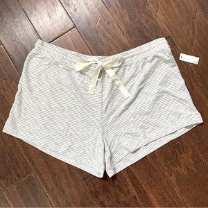 NWT Amazon Essentials Gray Stripe Lounge Shorts XL F46